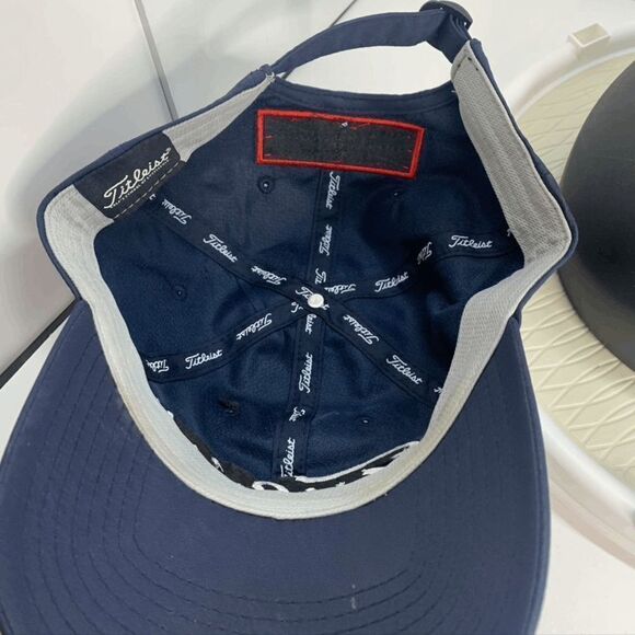 Titleist Pro V1 Footjoy FJ Logo Adjustable Strap Back Hat Navy‎ white lettering - Picture 5 of 6